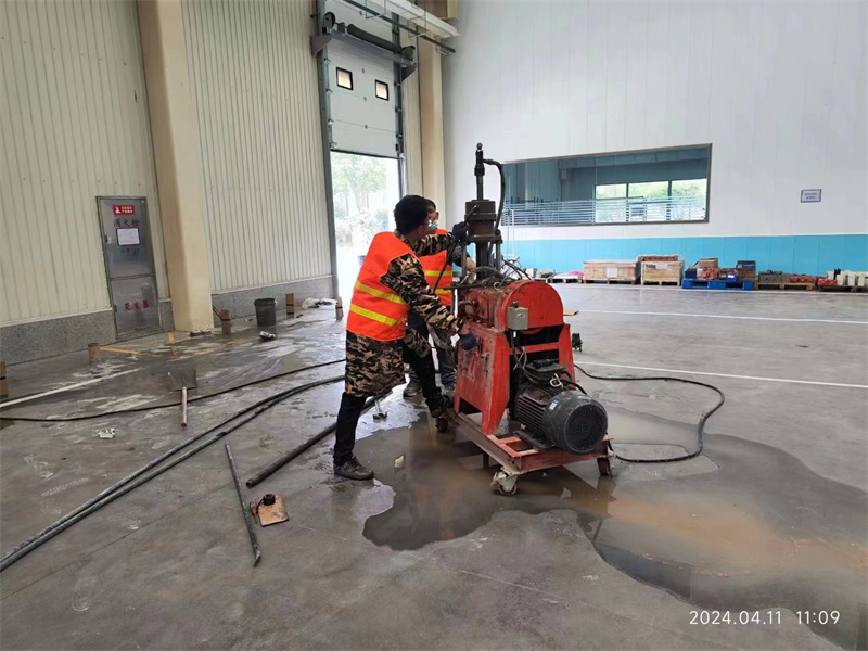 碌曲厂房地面下沉塌陷注浆加固施工